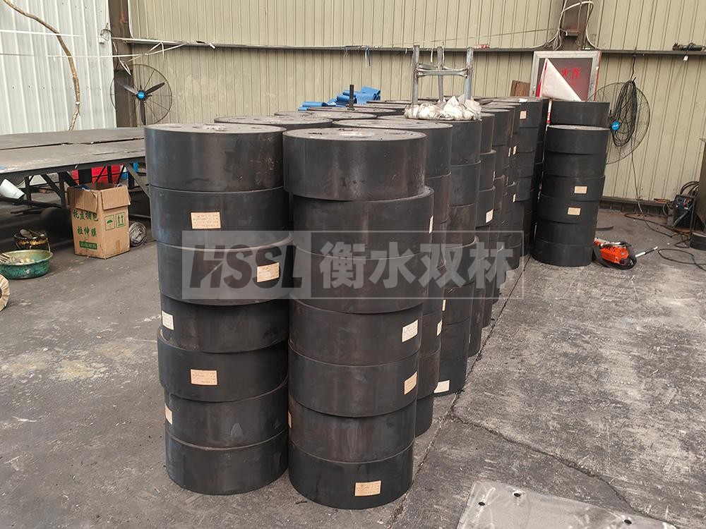 建筑物隔震橡胶支座 建筑铅芯隔震支座定制 建筑天然橡胶支座(LNR)